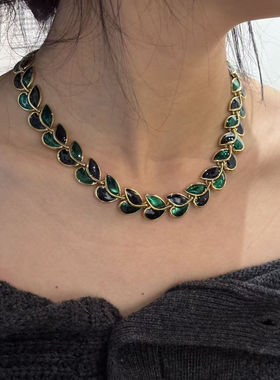 Dorlan绿色叶子项链