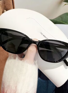 气质高级感墨镜女学生2025新款百搭防紫外线晒ins太阳镜沙滩骑行