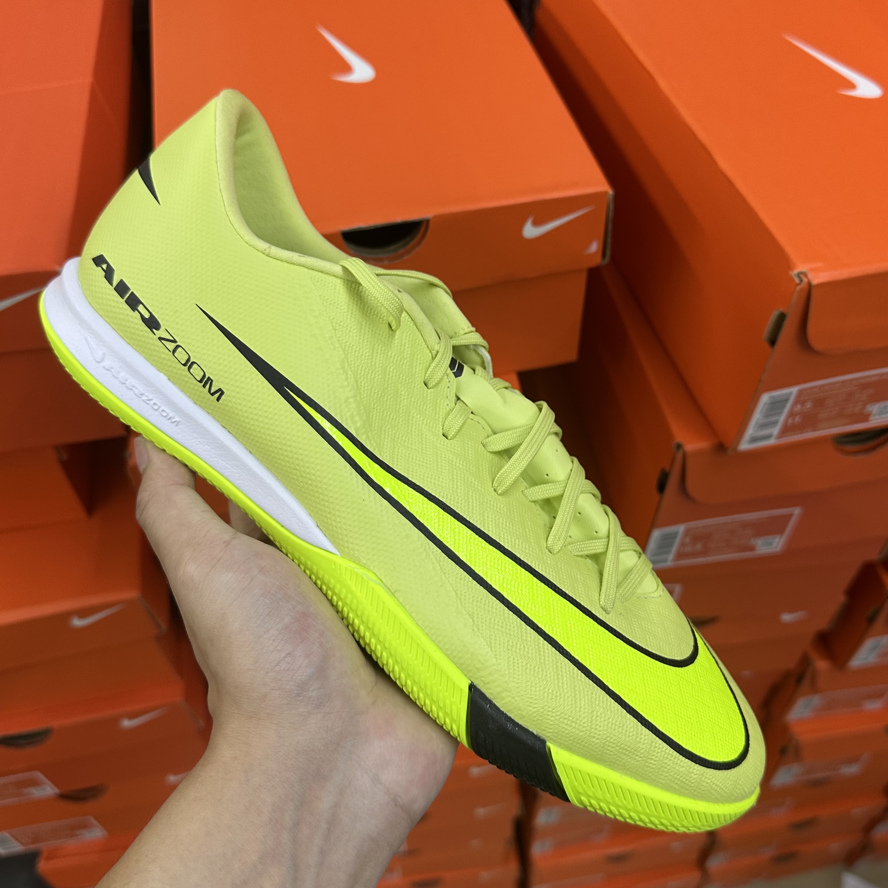 正品耐克Nike刺客16 CLUB IC中端气垫室内训练足球鞋FQ8434-300