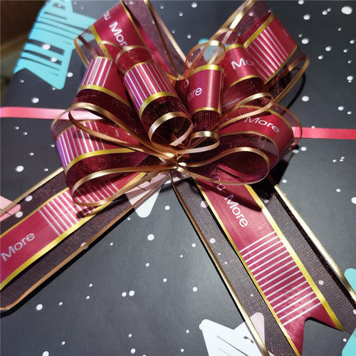 网纱大拉花婚车装饰拉花彩带车门