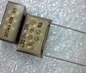 PMR209MC6220M022R30   薄膜电容器PMR209MC 250v0.22uF 22R