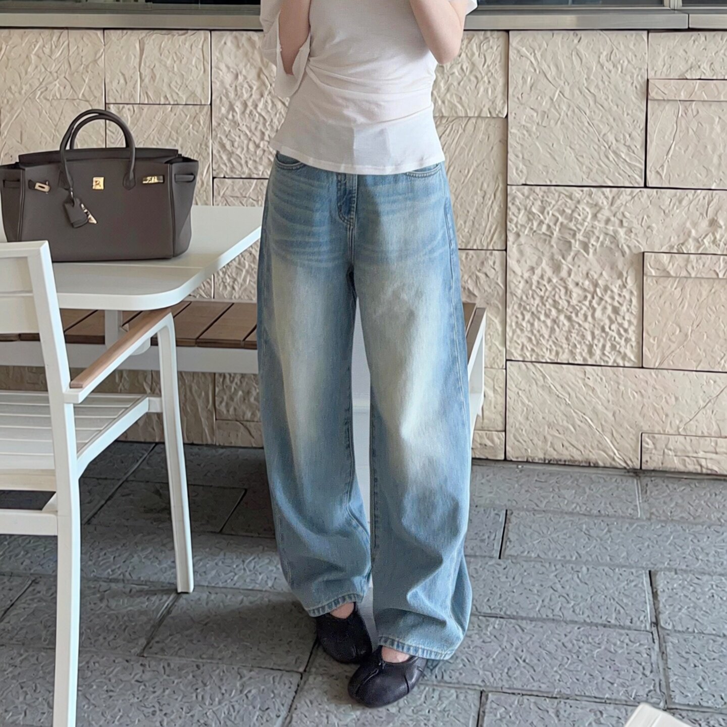 宅女2494M宽松直筒浅蓝牛仔裤