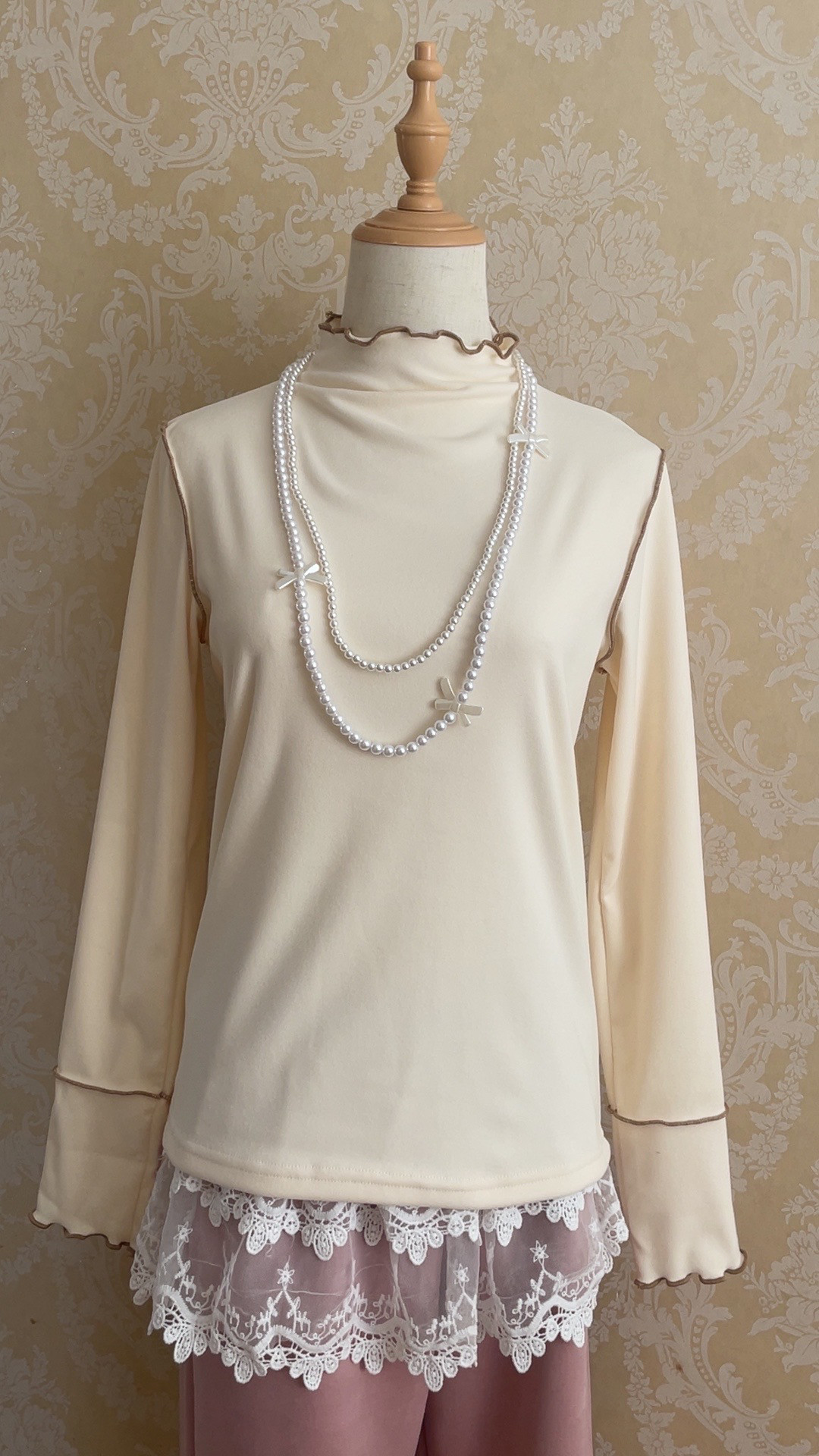 东大门韩系秋冬女装花瓣百褶喇叭袖半高领弹力棉打底T恤,女装/女士精品,T恤,淘宝优惠券,粉丝福利购,淘宝优惠卷