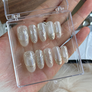 DW轻奢Nail 尘纱2024显手白高级小众穿戴甲美甲假指甲手工定制