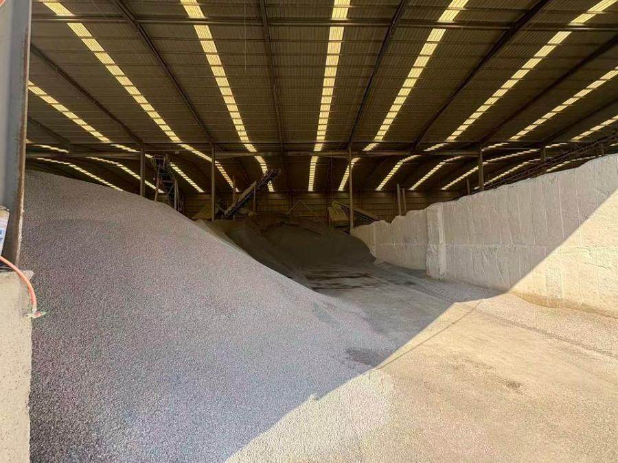 1月4日连云港建材公司院内石粉和石子网络拍卖公告