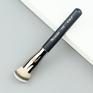 毕加索新款132粉底刷斜角粉底液刷无刷痕170粉底刷新手巨好用