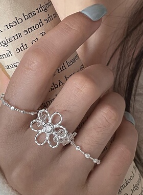 甜酷风缕空花朵开口戒指女小众设计感简约个性时尚百搭指环戒子