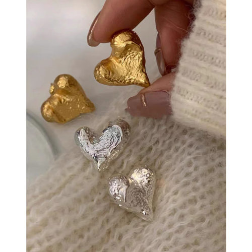 法式复古不规则哑光金属爱心耳钉女小众个性简约百搭气质耳环耳饰