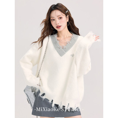 V领短款白色毛衣学院风针