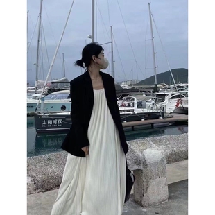 褶皱宽松吊带连衣裙慵懒 奥特莱斯清仓捡漏法式 甜美风夏季 大码 女装
