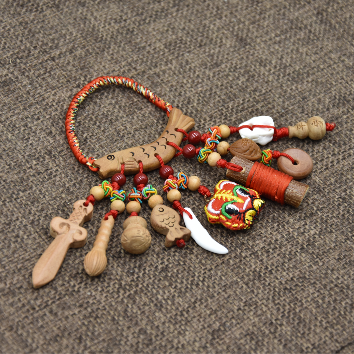 桃木剑黑狗牙孕妇宝宝婴儿外出惊吓随身护身符真桃木枝猪惊骨挂件