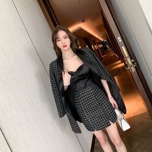 亮丝粗花呢西装外套网红女神拼接缎面千鸟格吊带连衣裙两件套4451