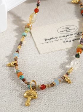 原创设计蘑菇吊坠天然石串珠项链小众感轻奢小众2025新款颈链