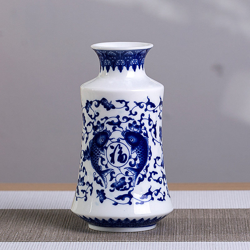 仿古青花手绘青瓷陶瓶迷
