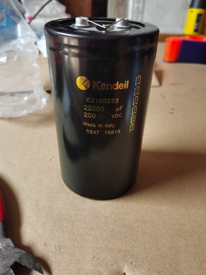原装拆机肯德电容器 200v22000uf 原装拆机的肯德电容   全新