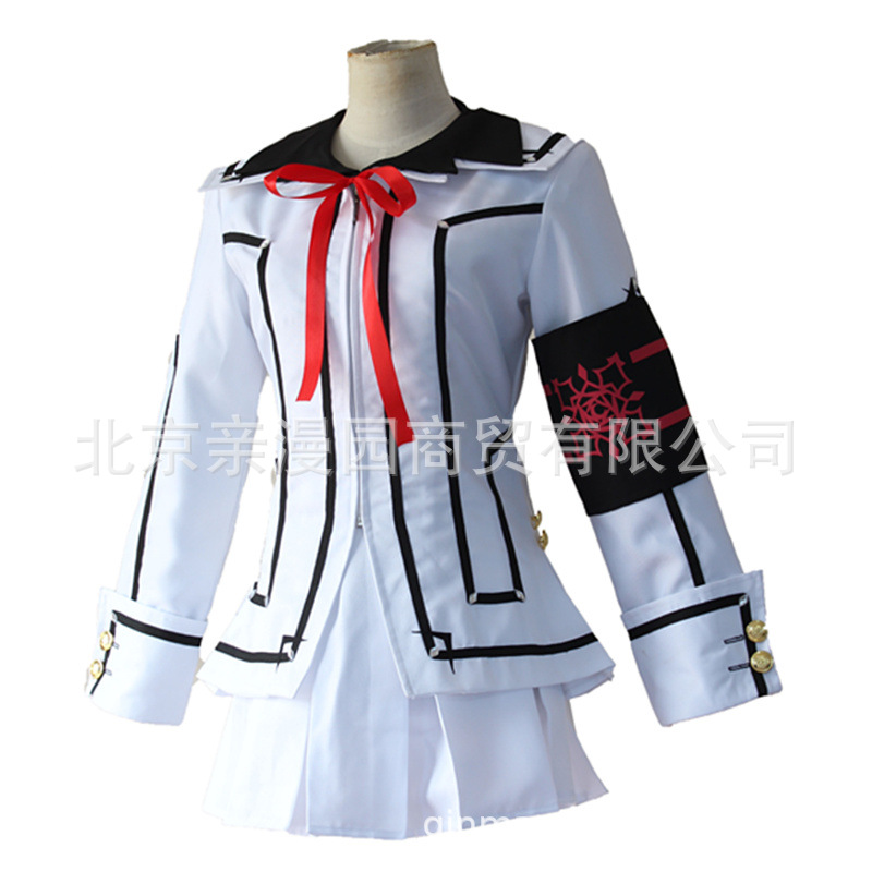 早园瑠佳cosplay领结袖标校服