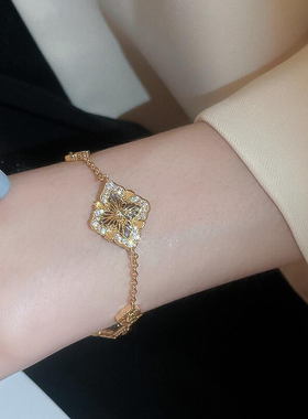 镶钻菱形花朵手链手饰