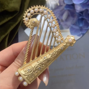 《竖琴》希腊打标竖琴胸针复古创意设计镶嵌珍珠精致中古别针配饰
