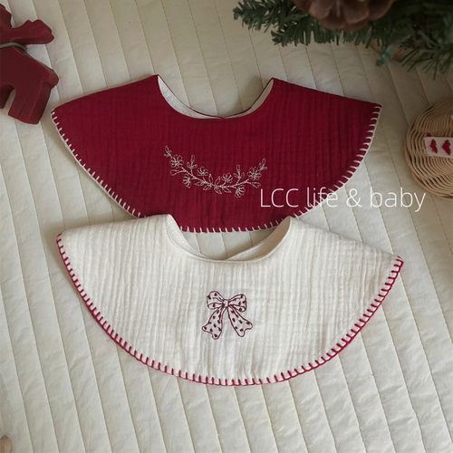 26新年款一字花边刺绣蝴蝶结纯棉纱口水巾婴幼儿围嘴宝宝拜年服