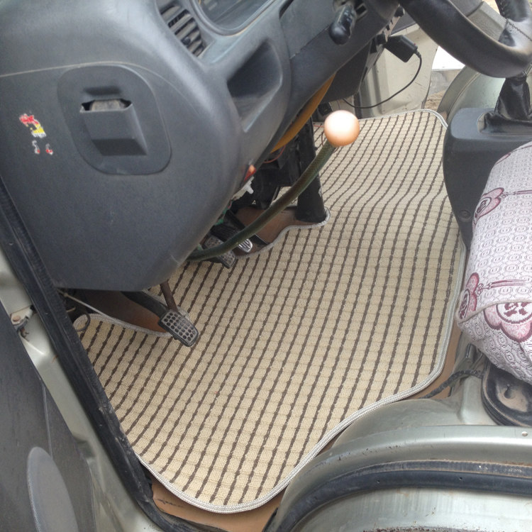 五菱龙卡征途宏光MINIEV双排小旋风老款PN单排货车脚垫