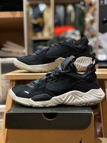 NIK 耐克 EJORDAN DELTA 舒适缓震低帮生活休闲鞋黑白 CD6109-001