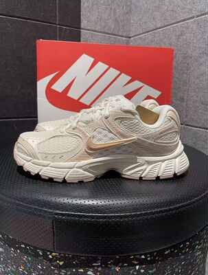 NIKE/耐克 NIKE V5 RNR 网面透气休闲健身女子运动鞋IH5088-001