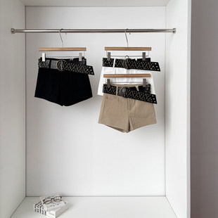 饰短裤 黑卡其色提臀短裤 女2026夏季 型休闲裤 低腰修身 通勤风铆钉装