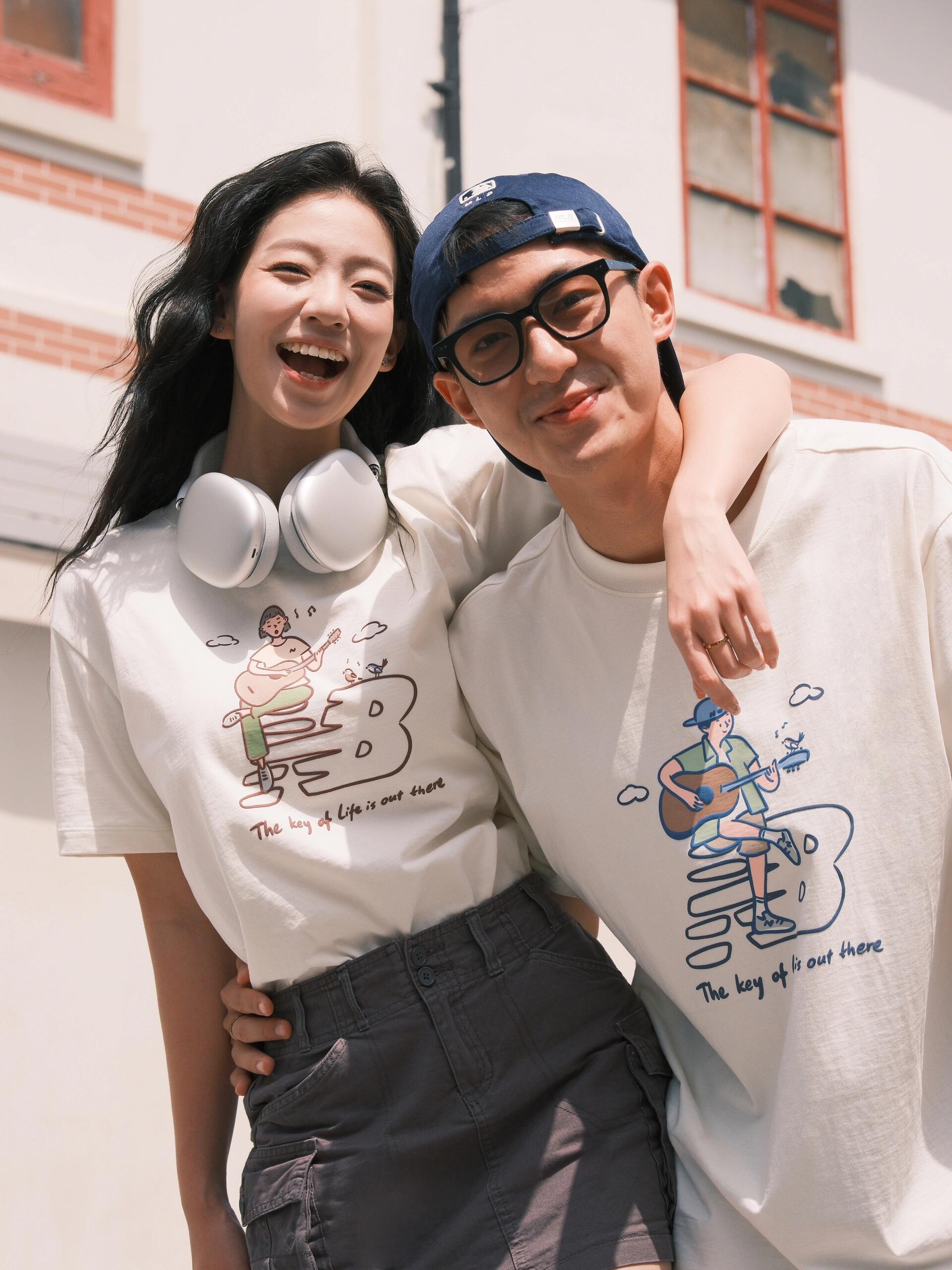 NewBalanceNB24夏款情侣男女T恤