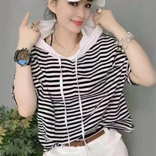 含棉大码女装连帽t恤新款夏季洋气遮肉宽松显瘦减龄条纹短袖指环