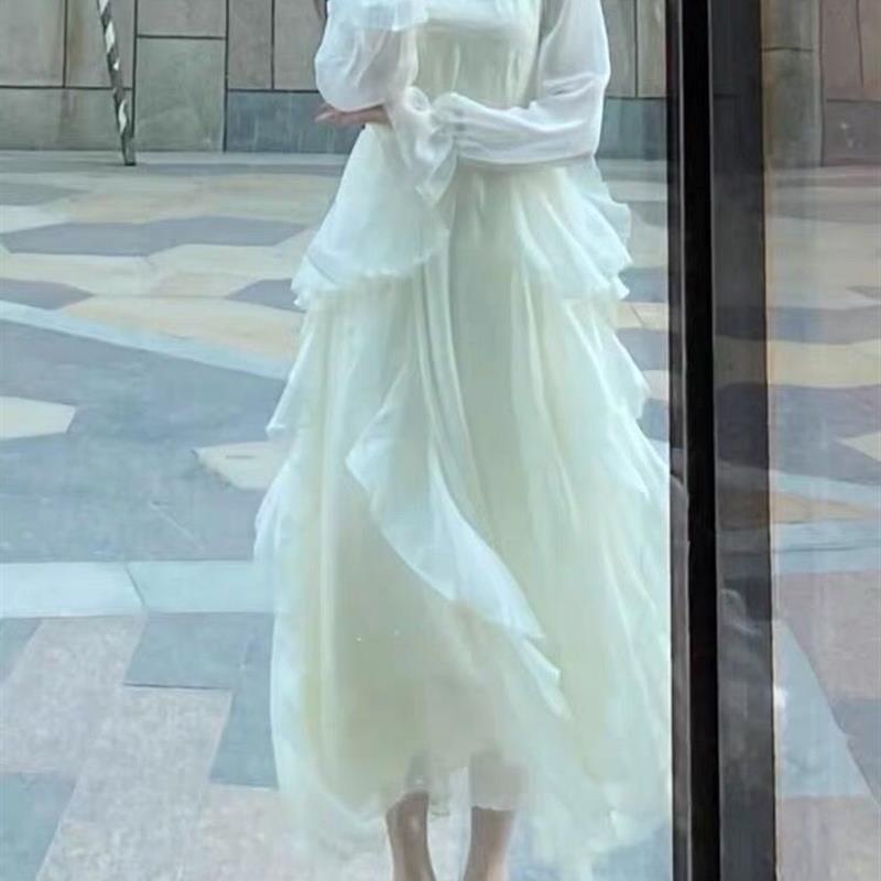 2024春夏季新款法式长袖连衣裙女小众设计感温柔风森系仙女裙