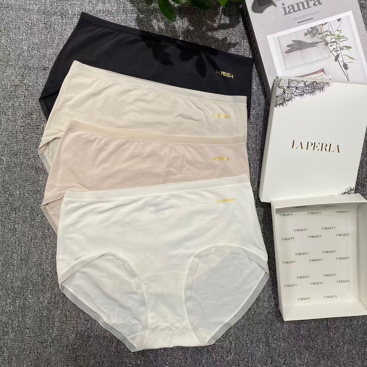 LAP巴黎慕斯莫代尔桑蚕丝内裤