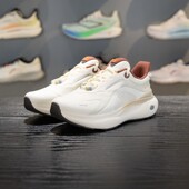 SOFT PLUS 2女子反光防泼水柔软舒适运动休闲鞋 李宁正品 AGLW014