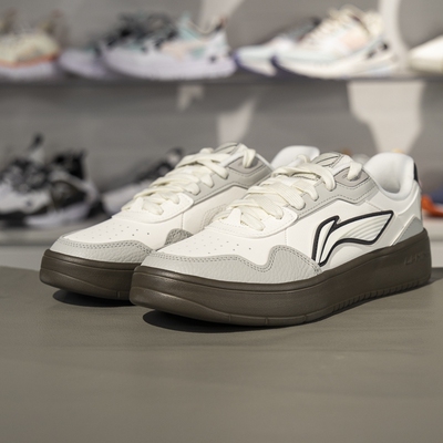 李宁正品男子轻质舒适防滑休闲鞋