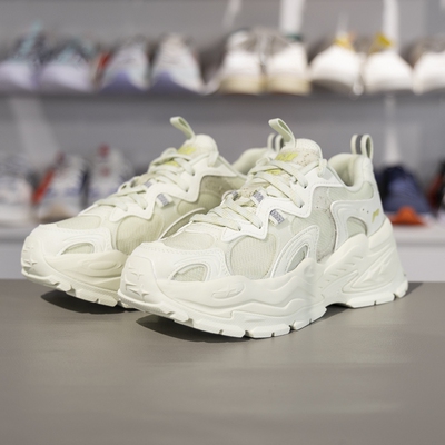 李宁正品女子舒适透气耐磨休闲鞋