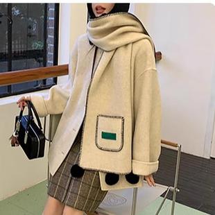 le rouge周美美 燕麦色全羊毛双面呢可脱卸毛球围巾短款大衣外套