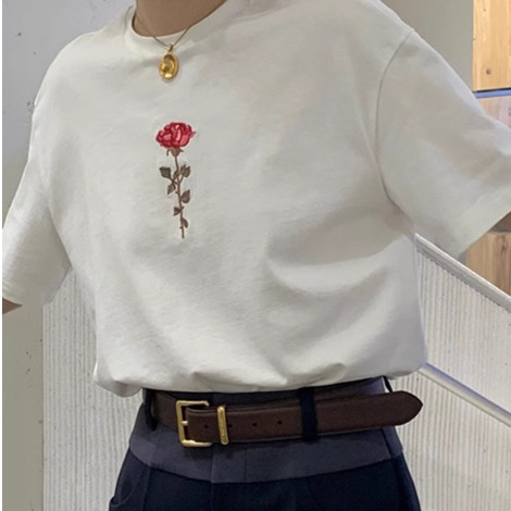 le rouge周美美 送你一朵小红花玫瑰刺绣圆领宽松休闲短袖T恤