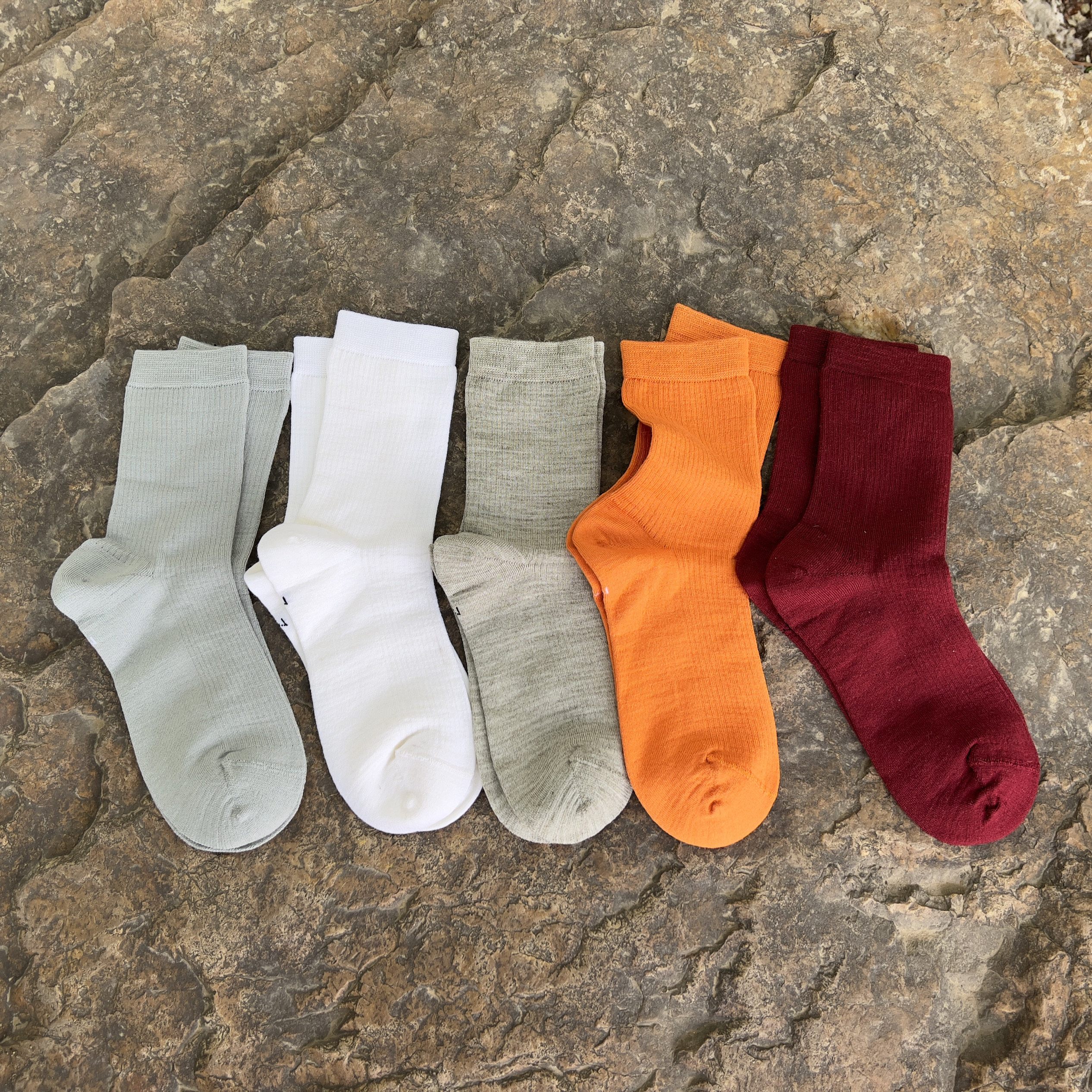 M码升级二代线纱美利奴羊毛夏季薄款中筒袜透气柔软亲肤纯色袜子