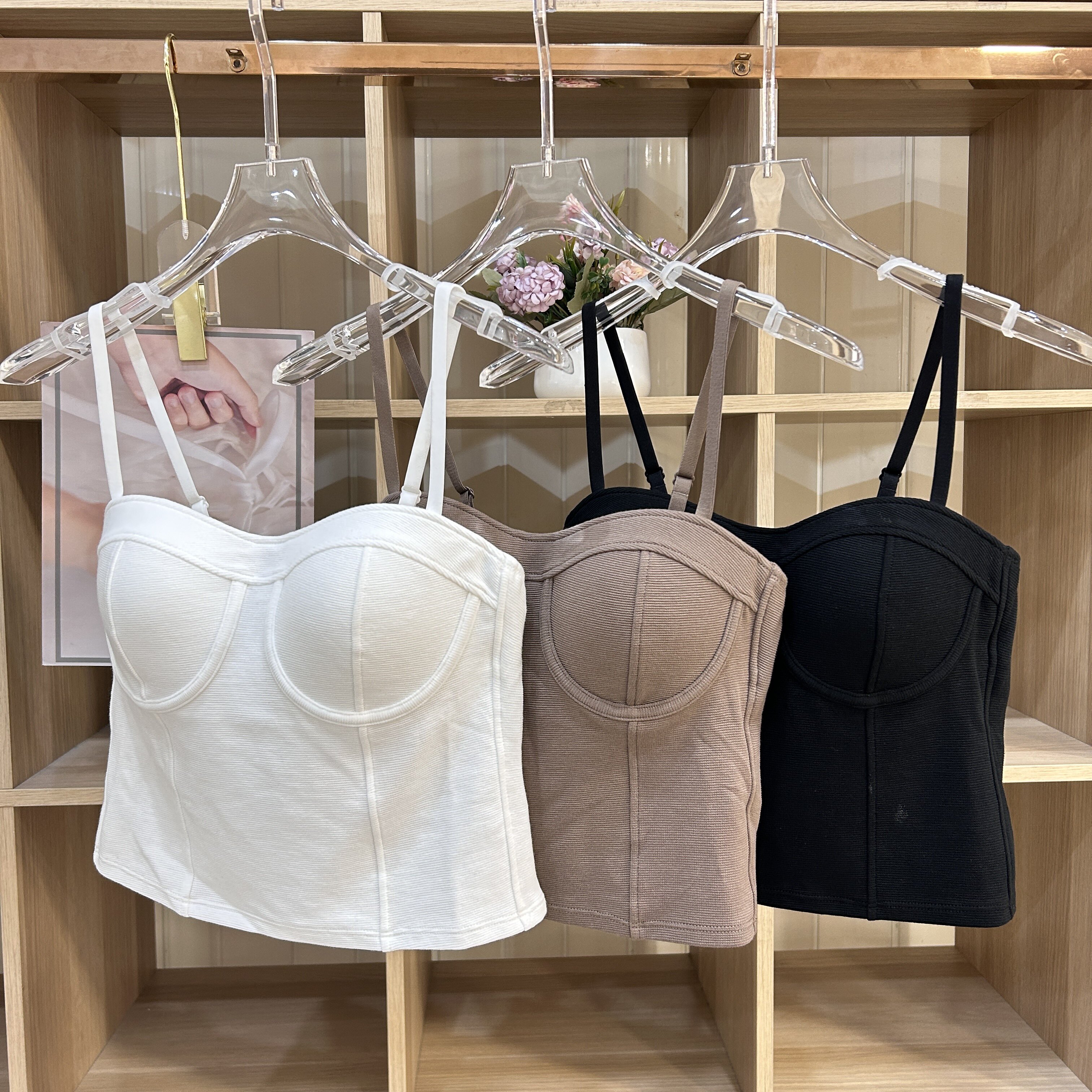 古妃小吊带背心女春夏新款无痕美背文胸一体短款内搭西装打底抹胸