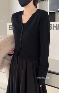 7203诗歌兰2026春款女装 显瘦气质黑色V领开衫背心两件套针织衫