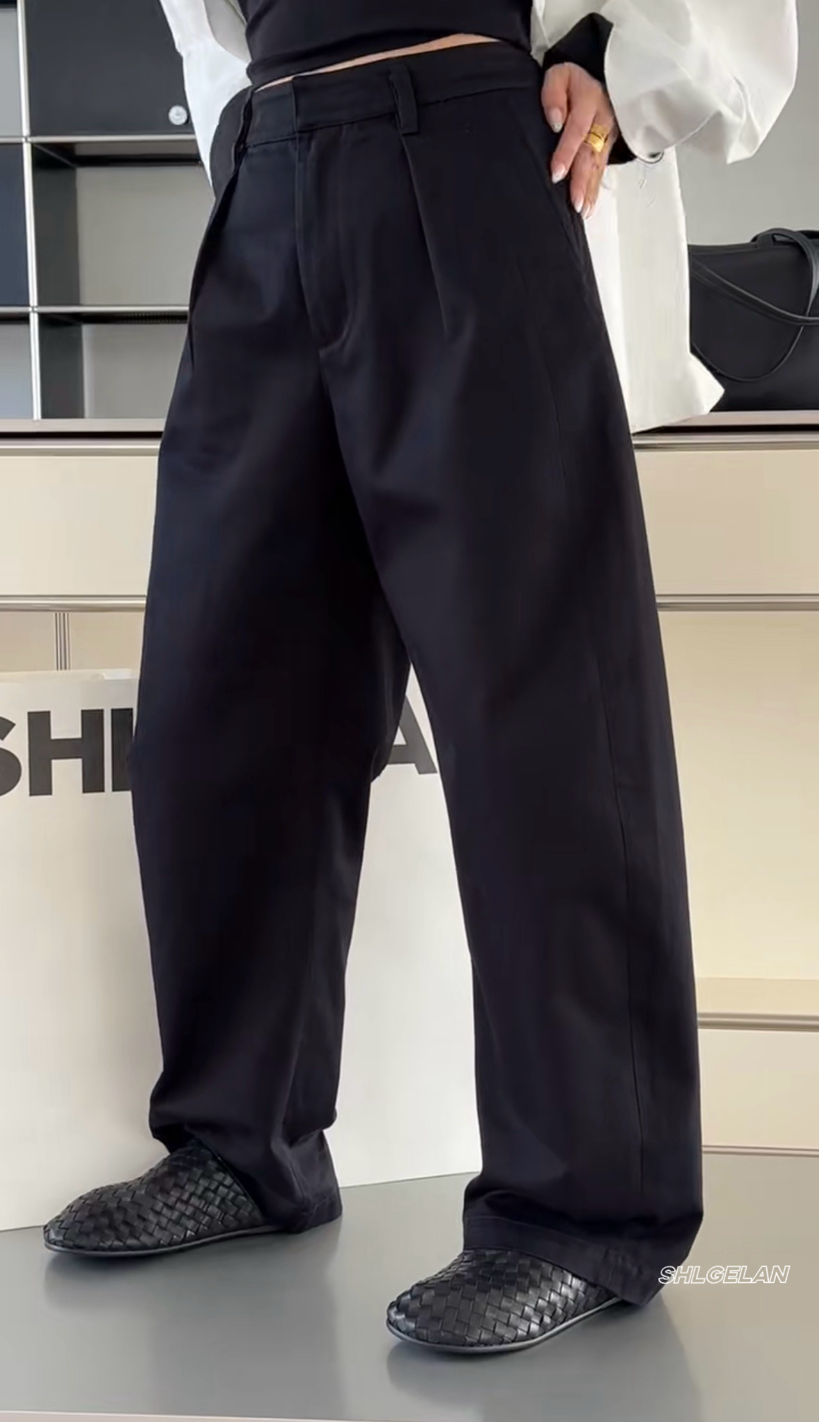 现货C52205诗歌兰女装2026春款 气质显瘦黑色高腰休闲裤女小黑裤