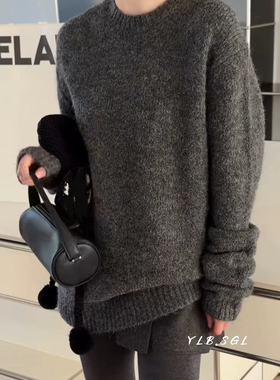 现货25036诗歌兰女装2025秋冬款 气质深灰色圆领中长款羊毛毛衣女