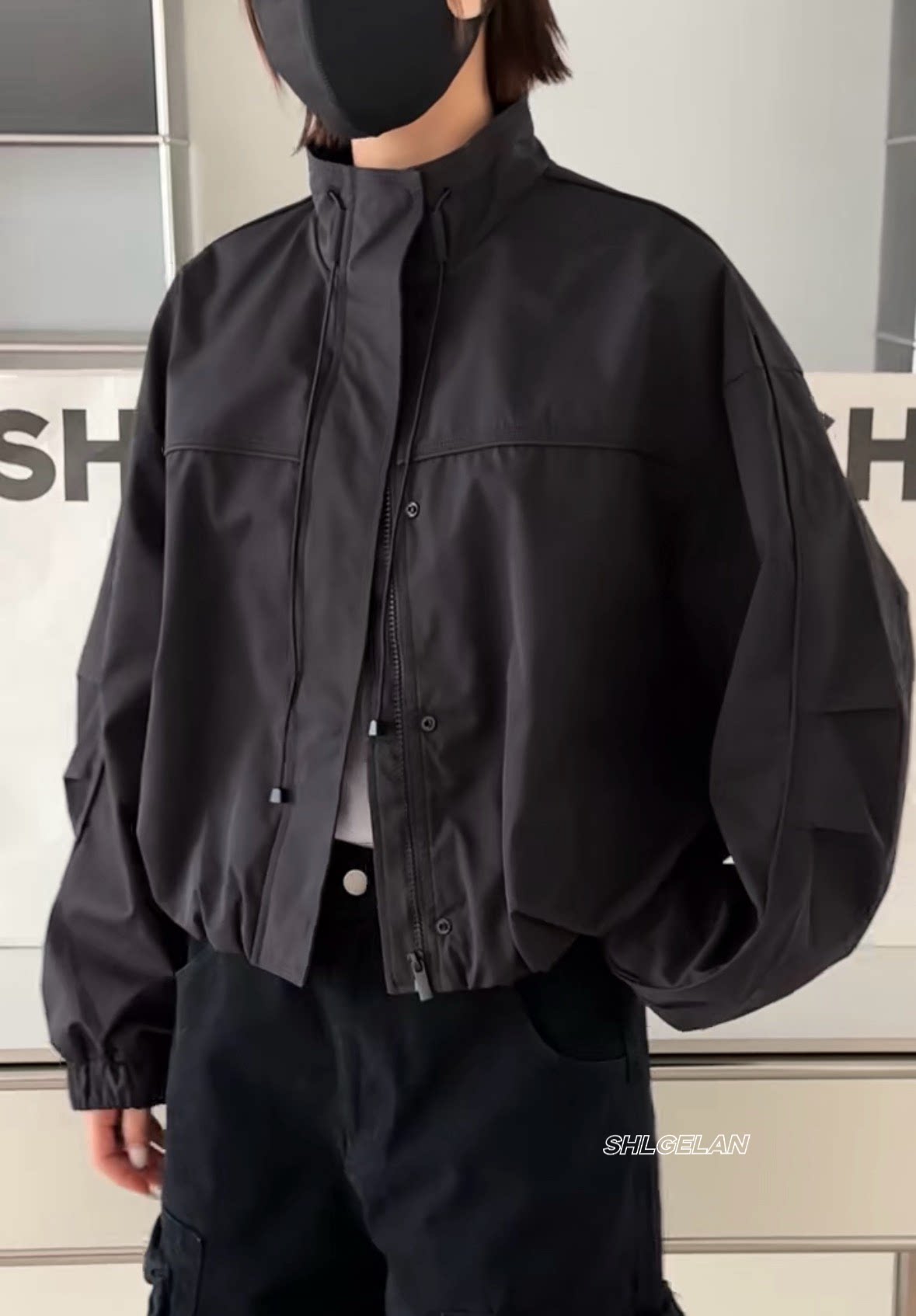 244101短外套 诗歌兰欧货女装2026春款 气质黑色立领冲锋衣外套女