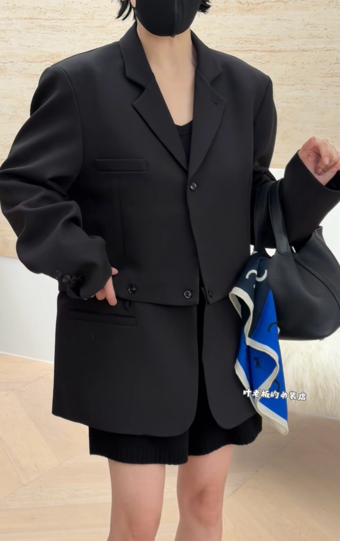 T2926西装外套 诗歌兰女装26秋款 时尚气质黑色翻领纽扣拼接外套