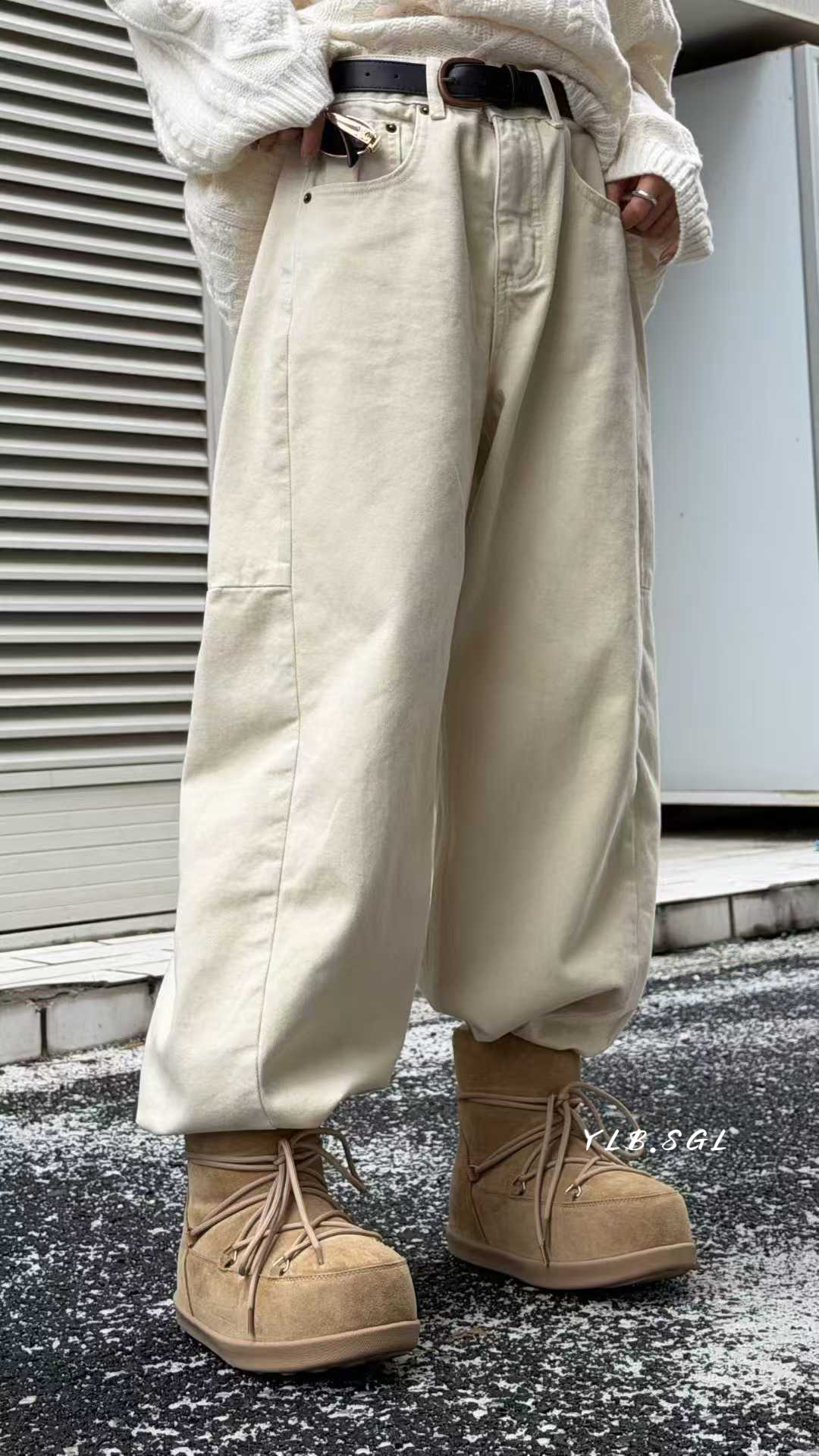 17228诗歌兰女装2025冬款 百搭气质米杏色抓绒休闲直筒裤牛仔裤女