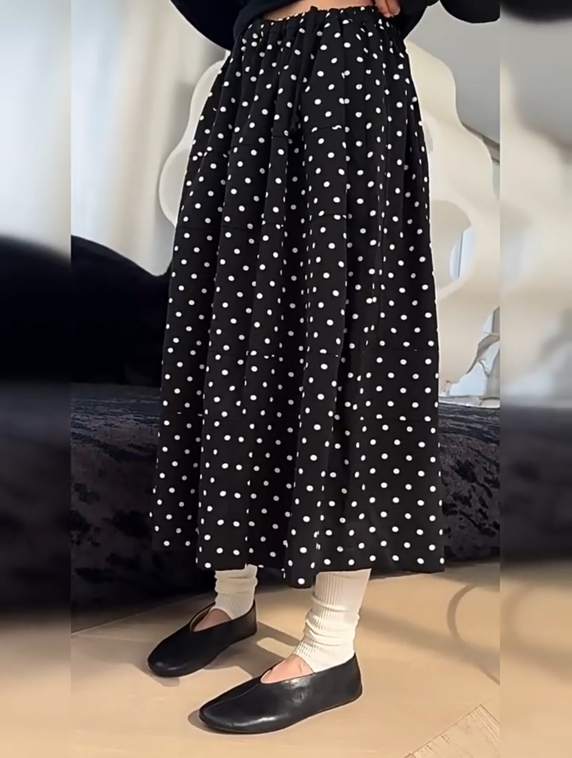 现货58312诗歌兰韩货2026款 气质黑色松紧腰中长款波点裙半身裙女