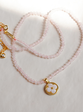 THISNESS粉蝶贝粉晶项链