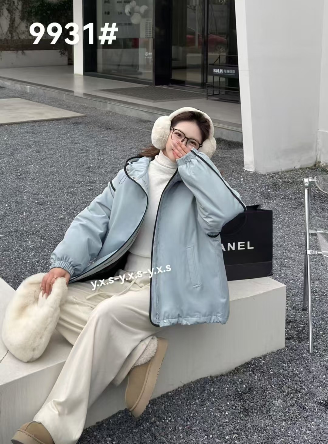 欧版休闲白鸭绒羽绒服女2025冬季小个子连帽加厚时尚冲锋衣外套潮