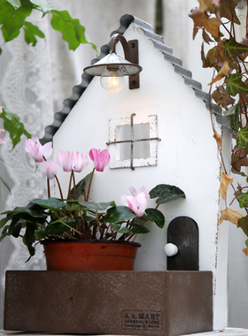 做旧小屋造型铁皮花盆 复古假窗发光园艺盆栽装饰摆件带灯泡