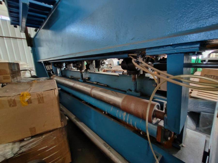 1月8日常州某公司所有的拉幅定型机（含放布架带收卷机、储布架收卷机）1套、1台正泰无纺针刺机、1台铲车（详见评估报告）网络拍卖公告