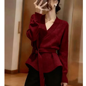 复古V领针织系带收腰毛衣女秋冬2025新款 宽松慵懒内搭打底衫 上衣